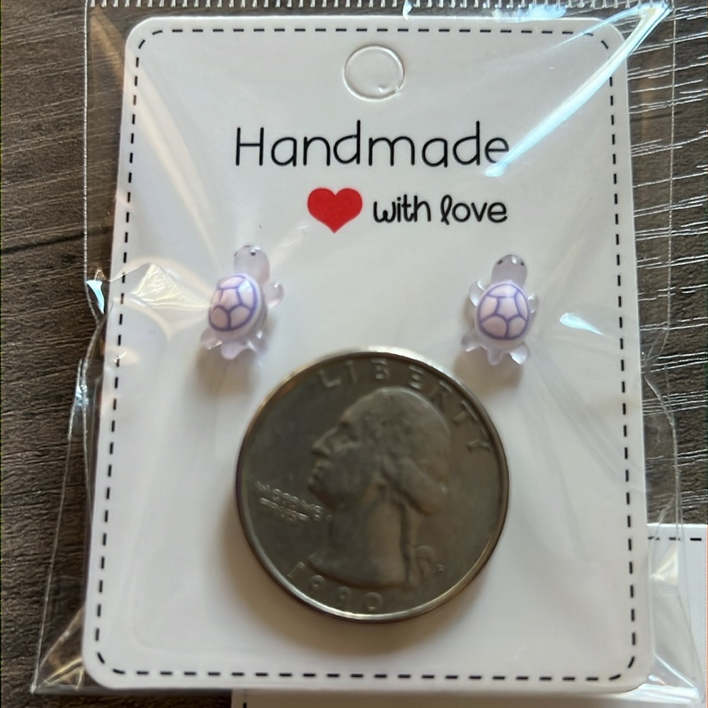 Handmade turtle earrings - Picture 6 of 6